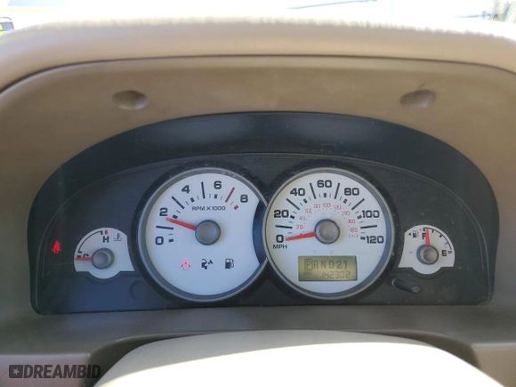 2006 Ford Escape XLT with VIN 1FMYU03136KA23230, listed as a Copart auction lot 48782825 with 142,302 mi miles and Salvage Title. Bid and sale history available at carsss.com. Image 9.
