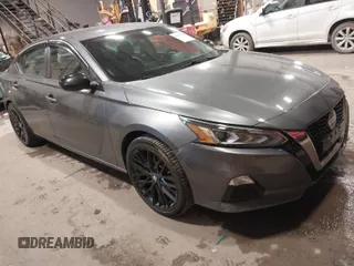 2019 Nissan Altima 2.5 SR with VIN 1N4BL4CV3KC139741, listed as a IAAI auction lot 41099549 with 85,373 mi miles. Bid and sale history available at carsss.com. Image 1.