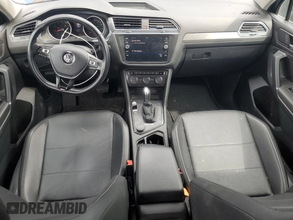 2018 Volkswagen Tiguan SEL z VIN 3VV2B7AX4JM076635, wystawiony jako Copart lot #54713815 z przebiegiem 162 692 mil mil oraz Szkoda całkowita • Salvage title. Historia ofert i sprzedaży dostępna na DreamBid. Obrazek 8.