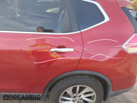 2014 Nissan Rogue SV with VIN 5N1AT2MT2EC851245, listed as a IAAI auction lot 41611370 with 172,157 mi miles. Bid and sale history available at carsss.com. Image 15.