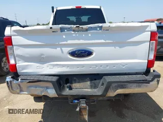 2019 Ford F-250 XL with VIN 1FT7W2BT0KEE85911, listed as a IAAI auction lot 42335375 with 278,138 mi miles and . Bid and sale history available at DreamBid. Image 16.