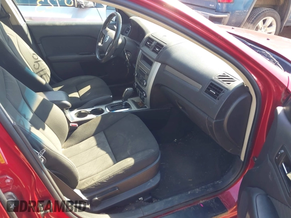 2010 Mercury Milan with VIN 3MEHM0HA5AR639365, listed as a IAAI auction lot 41990723 with 176,122 mi miles and . Bid and sale history available at DreamBid. Image 5.