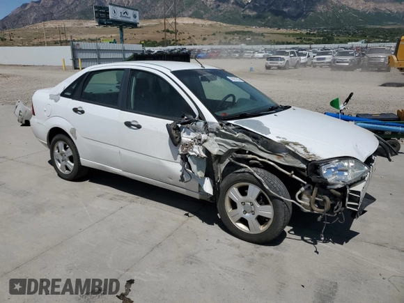 2005 Ford Focus S with VIN 1FAFP34N05W296550, listed as a Copart auction lot 59391835 with 216,509 mi miles and Salvage title. Bid and sale history available at DreamBid. Image 4.
