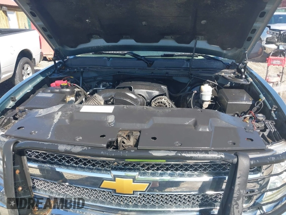 2013 Chevrolet Silverado 1500 LT with VIN 3GCPKSE77DG172991, listed as a IAAI auction lot 41631530 with 155,839 mi miles. Bid and sale history available at carsss.com. Image 10.