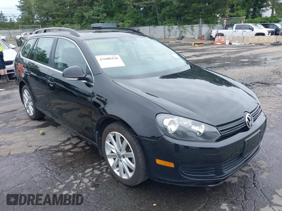 2014 Volkswagen Jetta TDI w/Sunroof & Nav with VIN 3VWPL7AJ9EM609661, listed as a IAAI auction lot 42600438 with 105,958 mi miles and . Bid and sale history available at DreamBid. Image 1.