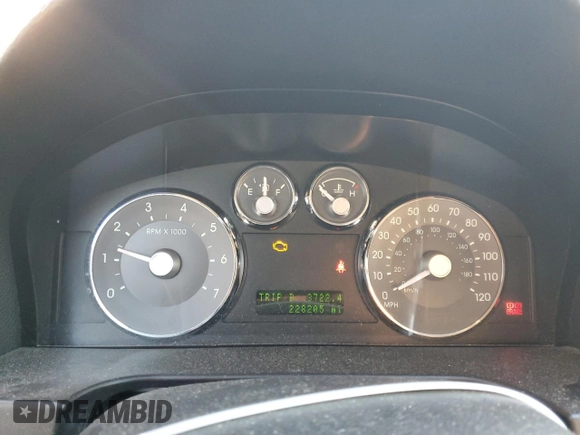 2006 Mercury Milan with VIN 3MEFM07Z56R607151, listed as a Copart auction lot 84704544 with 228,205 mi miles and Salvage title. Bid and sale history available at DreamBid. Image 9.