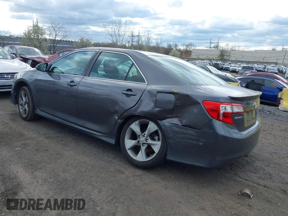 2014 Toyota Camry L with VIN 4T1BF1FK9EU818893, listed as a IAAI auction lot 42051996 with 125,924 mi miles. Bid and sale history available at carsss.com. Image 3.