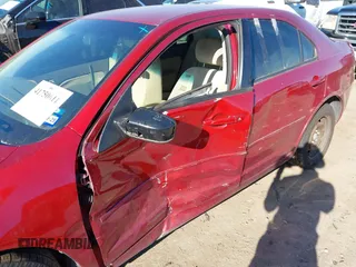2006 Ford Fusion S with VIN 3FAFP06Z76R250152, listed as a IAAI auction lot 41750611 with 206,151 mi miles. Bid and sale history available at carsss.com. Image 6.