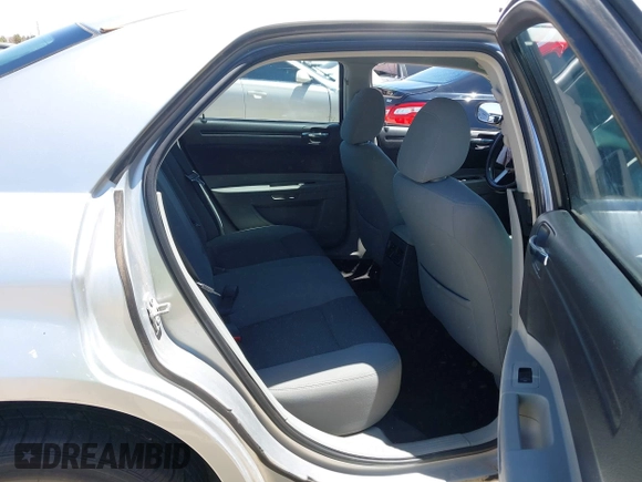 2007 Chrysler 300 with VIN 2C3KA43RX7H664582, listed as a IAAI auction lot 42106297 with 141,866 mi miles and . Bid and sale history available at DreamBid. Image 8.