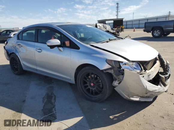 2015 Honda Civic Si z VIN 2HGFB6E5XFH703980, wystawiony jako Copart lot #58328035 z przebiegiem 140 360 mil mil oraz Szkoda całkowita • Salvage title. Historia ofert i sprzedaży dostępna na DreamBid. Obrazek 4.