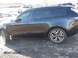 2018 Land Rover Range Rover Velar R-Dynamic HSE with VIN SALYM2RV6JA758768, listed as a IAAI auction lot 41753401 with 30,324 mi miles and . Bid and sale history available at DreamBid. Image 15.