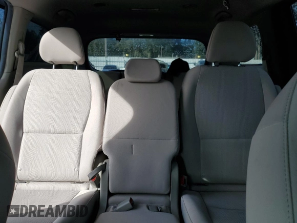 2021 Kia Sedona LX with VIN KNDMB5C14M6671364, listed as a Copart auction lot 48707495 with 58,661 mi miles and Salvage Title. Bid and sale history available at carsss.com. Image 10.