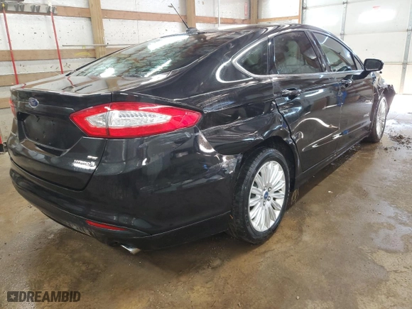 2013 Ford Fusion SE Hybrid with VIN 3FA6P0LU5DR153361, listed as a Copart auction lot 48234925 with 138,568 mi miles and Salvage Title. Bid and sale history available at carsss.com. Image 3.