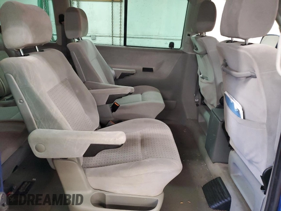 2003 Volkswagen EuroVan с VIN WV2KB47053H044308, выставлен на аукционе Copart как лот 81267494 с пробегом 174 679 миль миль и Чистый • Clean title. История ставок и продаж доступна на DreamBid. Изображение 11.