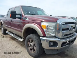 2012 Ford F-250 XL z VIN 1FT7W2B6XCEC21655, wystawiony jako IAAI lot #42247077 z przebiegiem 208 110 mil mil oraz . Historia ofert i sprzedaży dostępna na DreamBid. Obrazek 1.