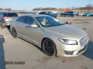 2017 Lincoln MKZ Reserve with VIN 3LN6L5F96HR638586, listed as a IAAI auction lot 41900215 with 111,566 mi miles and . Bid and sale history available at DreamBid. Image 17.