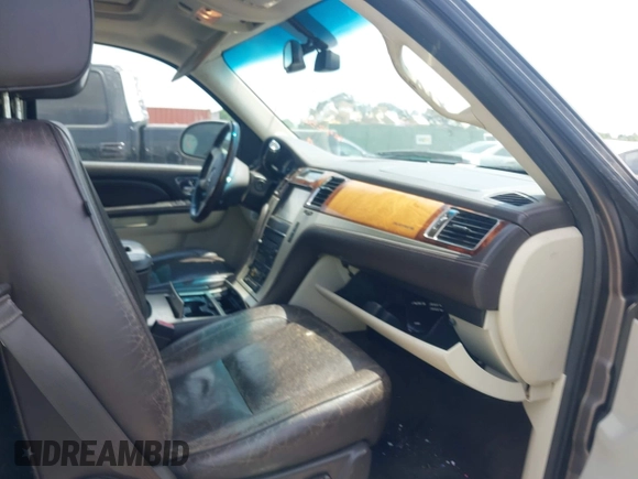 2014 Cadillac Escalade ESV Platinum with VIN 1GYS3KEF9ER241951, listed as a IAAI auction lot 42329074 with 239,665 mi miles and . Bid and sale history available at DreamBid. Image 5.