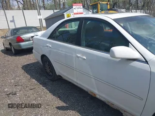 2003 Toyota Camry LE with VIN JTDBE32K830222476, listed as a IAAI auction lot 42160720 with 161,570 mi miles and . Bid and sale history available at DreamBid. Image 15.