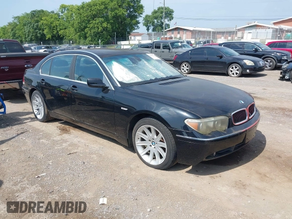 2004 BMW 7 Series 745Li z VIN WBAGN63464DS51067, wystawiony jako IAAI lot #42681232 z przebiegiem 125 088 mil mil oraz . Historia ofert i sprzedaży dostępna na DreamBid. Obrazek 1.