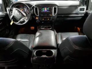 2019 Nissan Titan XD SL with VIN 1N6BA1F42KN511931, listed as a Copart auction lot 43820995 with 249,306 mi miles and Salvage Title. Bid and sale history available at carsss.com. Image 8.