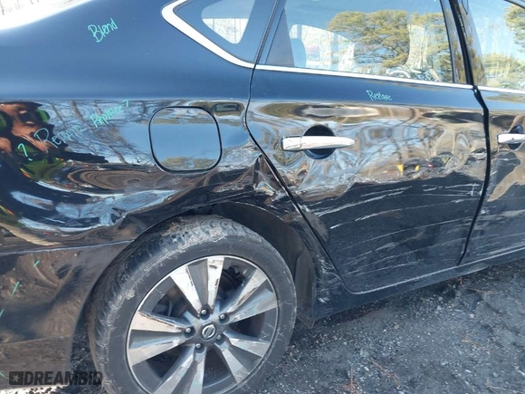 2019 Nissan Sentra S with VIN 3N1AB7AP7KY304683, listed as a IAAI auction lot 41052620 with 151,076 mi miles. Bid and sale history available at carsss.com. Image 18.