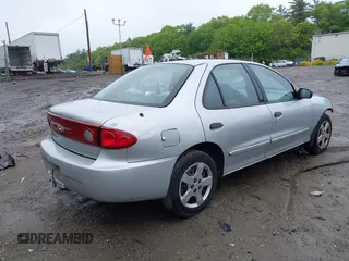 2004 Chevrolet Cavalier LS z VIN 1G1JF52F347198838, wystawiony jako IAAI lot #42056065 z przebiegiem 108 050 mil mil oraz . Historia ofert i sprzedaży dostępna na DreamBid. Obrazek 4.