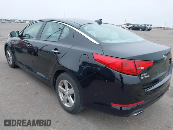 2015 Kia Optima LX with VIN 5XXGM4A7XFG388562, listed as a IAAI auction lot 41937822 with 136,764 mi miles. Bid and sale history available at carsss.com. Image 3.