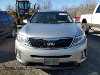 2014 Kia Sorento LX with VIN 5XYKTCA68EG532313, listed as a Copart auction lot 49613145 with 167,534 mi miles and Clean Title. Bid and sale history available at DreamBid. Image 5.