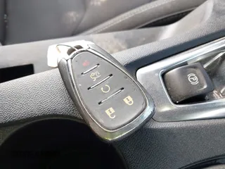 2020 Chevrolet Camaro 1LT z VIN 1G1FB1RS3L0108186, wystawiony jako IAAI lot #41427677 z przebiegiem 66 752 mil mil oraz . Historia ofert i sprzedaży dostępna na DreamBid. Obrazek 11.