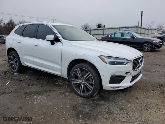 2019 Volvo XC60 R-Design with VIN LYV102RMXKB200217, listed as a Copart auction lot 86246964 with 75,414 mi miles and Salvage Title. Bid and sale history available at carsss.com. Image 4.