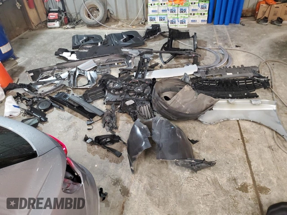 2022 Audi Q3 Premium Plus z VIN WA1BUCF30N1130534, wystawiony jako Copart lot #79628984 z przebiegiem 16 388 mil mil oraz Szkoda całkowita • Salvage title. Historia ofert i sprzedaży dostępna na DreamBid. Obrazek 13.