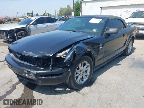 2005 Ford Mustang Deluxe with VIN 1ZVFT84N455189166, listed as a IAAI auction lot 42461064 with 144,956 mi miles and . Bid and sale history available at DreamBid. Image 2.