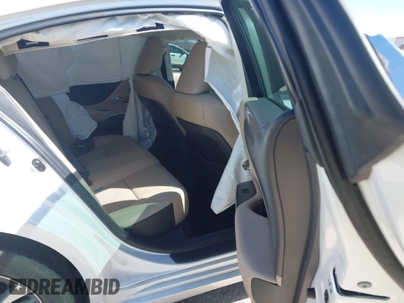 2019 Lexus ES 350 with VIN 58ABZ1B10KU004138, listed as a IAAI auction lot 41859979 with 52,971 mi miles and . Bid and sale history available at DreamBid. Image 8.