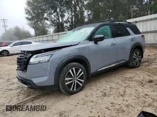 2024 Nissan Pathfinder Platinum with VIN 5N1DR3DH6RC259379, listed as a Copart auction lot 43399045 with 19,750 mi miles and Salvage Title. Bid and sale history available at carsss.com. Image 1.