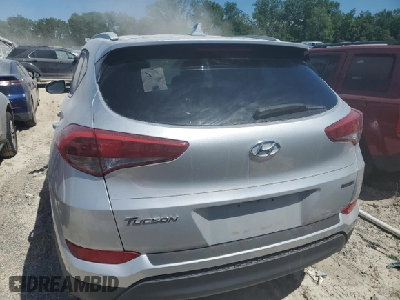 2018 Hyundai Tucson SEL z VIN KM8J33A48JU760472, wystawiony jako Copart lot #56302595 z przebiegiem 116 192 mil mil oraz Czysty tytuł • Clean title. Historia ofert i sprzedaży dostępna na DreamBid. Obrazek 6.