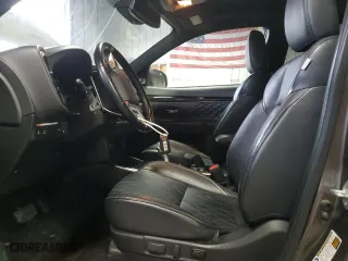 2020 Mitsubishi Outlander PHEV SEL with VIN JA4J24A55LZ009254, listed as a Copart auction lot 43408805 with 82,075 mi miles and Non Repairable. Bid and sale history available at carsss.com. Image 7.