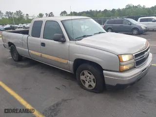 2007 Chevrolet Silverado 1500 Classic Work Truck with VIN 1GCEC19V57E141984, listed as a IAAI auction lot 41953735 with NaN miles. Bid and sale history available at carsss.com. Image 1.