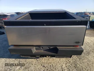 2024 Tesla Cybertruck Cyberbeast с VIN 7G2CEHEE4RA011979, выставлен на аукционе Copart как лот 48766285 с пробегом 3 805 миль миль и Списание • Salvage title. История ставок и продаж доступна на DreamBid. Изображение 6.