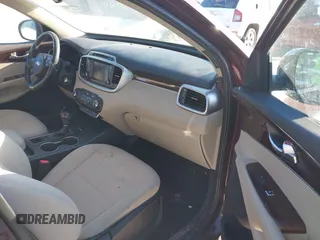 2017 Kia Sorento LX with VIN 5XYPG4A32HG271299, listed as a IAAI auction lot 41342809 with 124,665 mi miles. Bid and sale history available at carsss.com. Image 5.