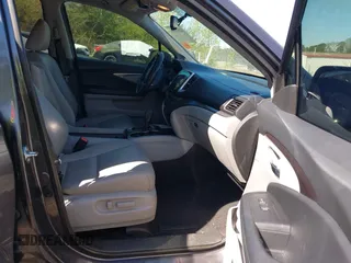 2017 Honda Pilot EX-L with VIN 5FNYF5H5XHB046172, listed as a IAAI auction lot 41830406 with 86,630 mi miles. Bid and sale history available at carsss.com. Image 5.