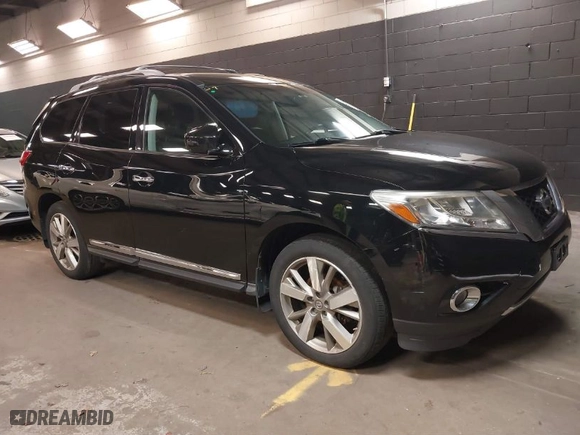 2014 Nissan Pathfinder S with VIN 5N1AR2MM3EC699242, listed as a IAAI auction lot 41848681 with 91,758 mi miles. Bid and sale history available at carsss.com. Image 1.