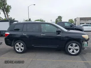 2008 Toyota Highlander Limited z VIN JTEDS42A782002283, wystawiony jako IAAI lot #42338196 z przebiegiem 195 045 mil mil oraz . Historia ofert i sprzedaży dostępna na DreamBid. Obrazek 14.