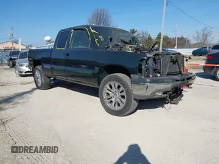 2001 Chevrolet Silverado 1500 LS with VIN 1GCEK19T31E163538, listed as a IAAI auction lot 41781058 with 0 mi miles. Bid and sale history available at carsss.com. Image 1.