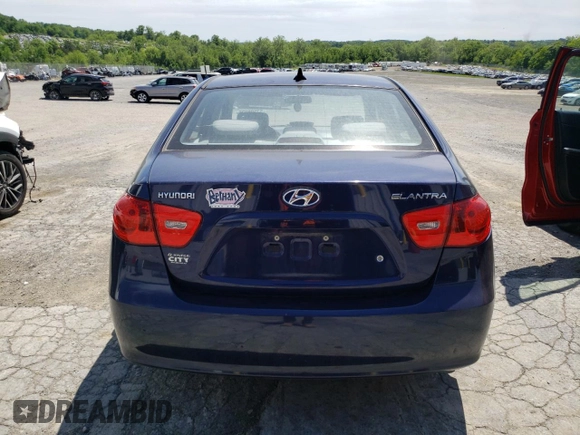 2009 Hyundai Elantra GLS z VIN KMHDU46D09U816764, wystawiony jako Copart lot #57595325 z przebiegiem 144 291 mil mil oraz Szkoda całkowita • Salvage title. Historia ofert i sprzedaży dostępna na DreamBid. Obrazek 6.