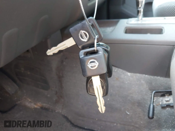 2006 Nissan Xterra S z VIN 5N1AN08W16C509497, wystawiony jako IAAI lot #42485719 z przebiegiem 79 582 mil mil oraz . Historia ofert i sprzedaży dostępna na DreamBid. Obrazek 11.