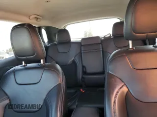 2019 Jeep Cherokee Latitude Plus z VIN 1C4PJLLB7KD308143, wystawiony jako Copart lot #61505205 z przebiegiem 94 897 mil mil oraz Szkoda całkowita • Salvage title. Historia ofert i sprzedaży dostępna na DreamBid. Obrazek 10.