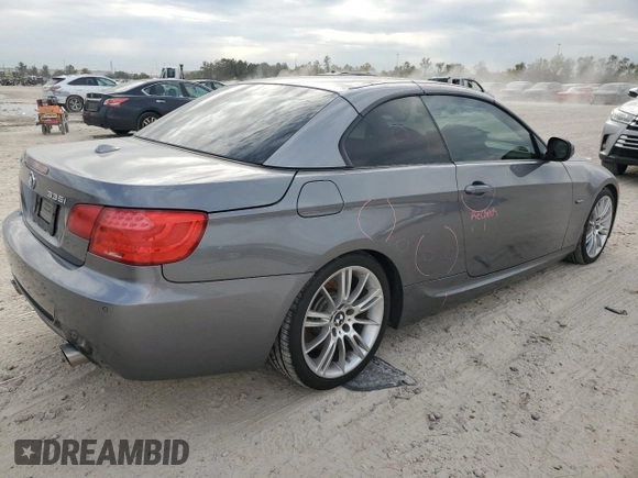 2012 BMW 3 Series 335i z VIN WBADX7C58CE744687, wystawiony jako Copart lot #83197624 z przebiegiem 157 416 mil mil oraz Szkoda całkowita • Salvage title. Historia ofert i sprzedaży dostępna na DreamBid. Obrazek 3.