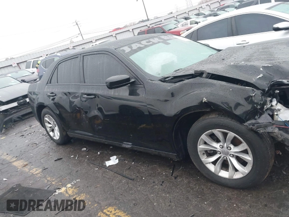 2015 Chrysler 300 Limited with VIN 2C3CCAAG8FH807168, listed as a IAAI auction lot 41056399 with Not Provided miles. Bid and sale history available at carsss.com. Image 13.