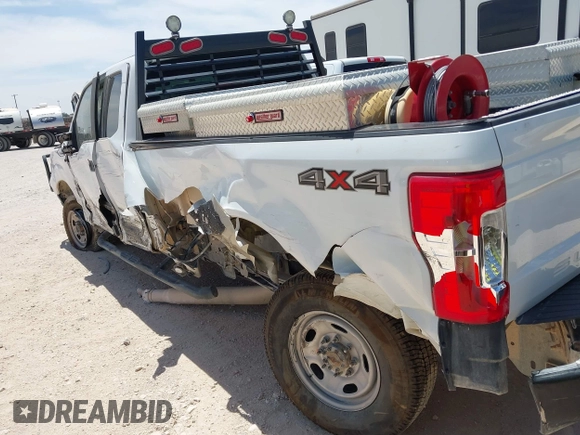 2019 Ford F-250 XL with VIN 1FT7X2B62KED96266, listed as a IAAI auction lot 42240266 with 130,536 mi miles and . Bid and sale history available at DreamBid. Image 3.