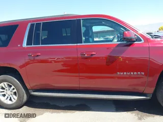 2019 Chevrolet Suburban LT with VIN 1GNSKHKC3KR298509, listed as a IAAI auction lot 42008133 with 101,253 mi miles. Bid and sale history available at carsss.com. Image 14.